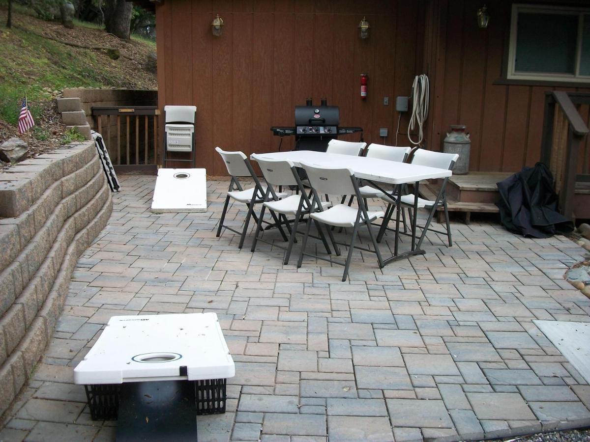 Cedar Mountain Lodge Oakhurst Exterior photo
