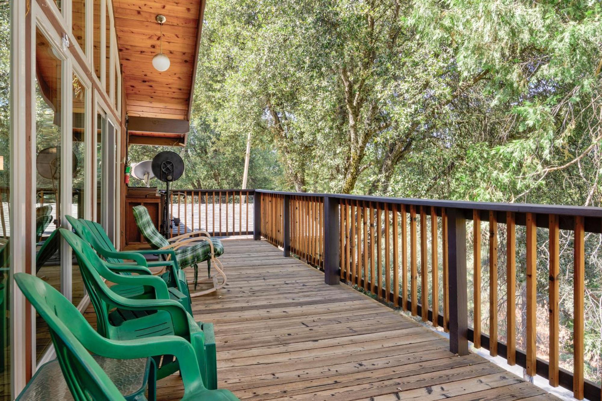 Cedar Mountain Lodge Oakhurst Exterior photo